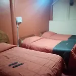 Hostal Will House
